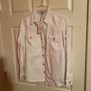 White lite denim shirt or jacket